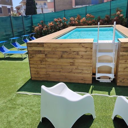 B&B Sunbeach San Benedetto del Tronto Exteriör bild
